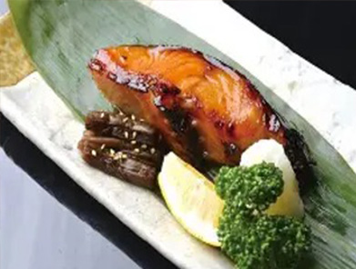 銀だら照焼と筑前煮